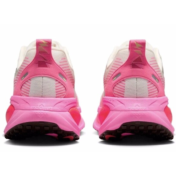 New Men\'s Nike Vomero 18 Sail Hyper Pink Size 6.5/8W IB7315-100 main image 7